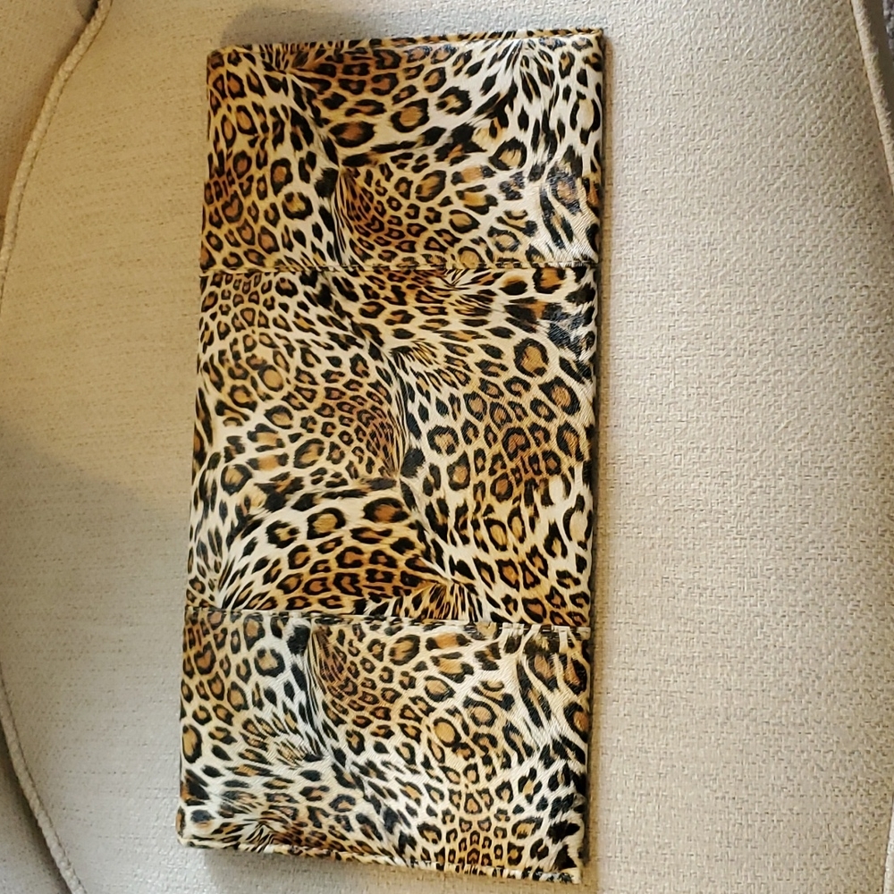 Animal print large vinyl clutch bag - Picture 2 of 6
